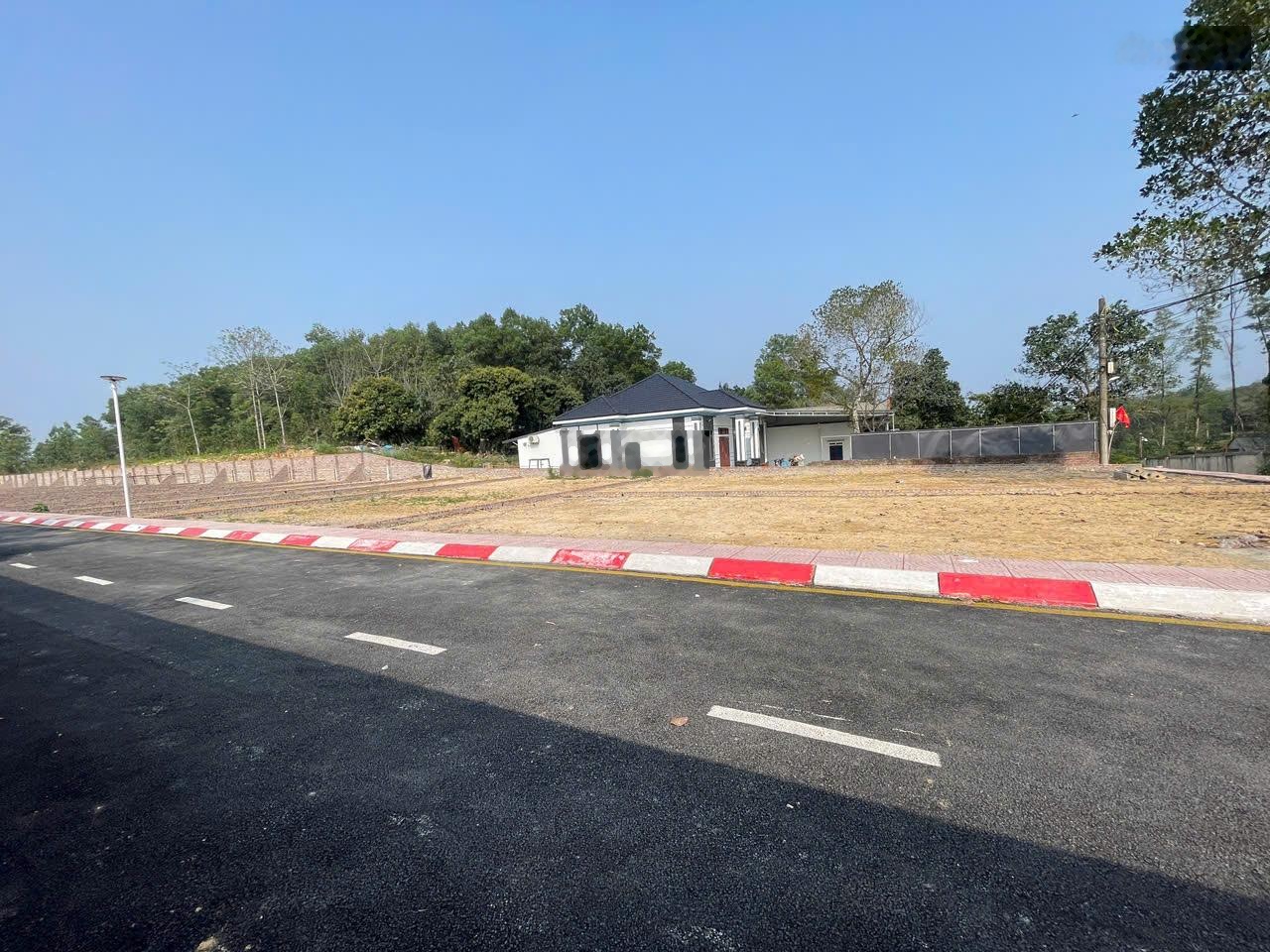 Sốc!Bán đất Ba Vì - Full 150m2 thổ cư Ba Vì, sổ đỏ sẵn tìm chủ nhà mới, giá nhỉnh 1 tỷ, không đắt