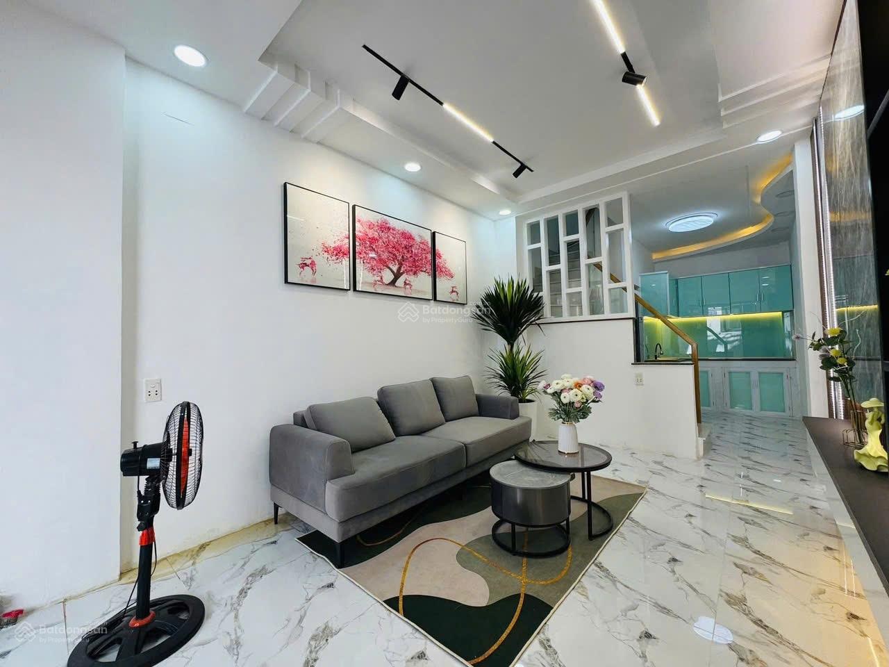 Nhà bán gấp - Lê Văn Duyệt P1 Bình Thạnh 2,4 TỶ 3PN 3WC 3 tầng - shr