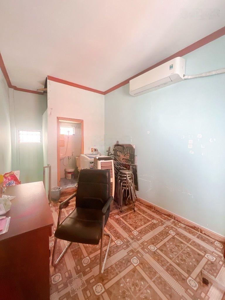 Bán nhà - Lũy Bán Bích - 4,3 tỷ - DTSD 53m2 - HXH vài bước ra Mặt tiền - tiện xây sửa mới