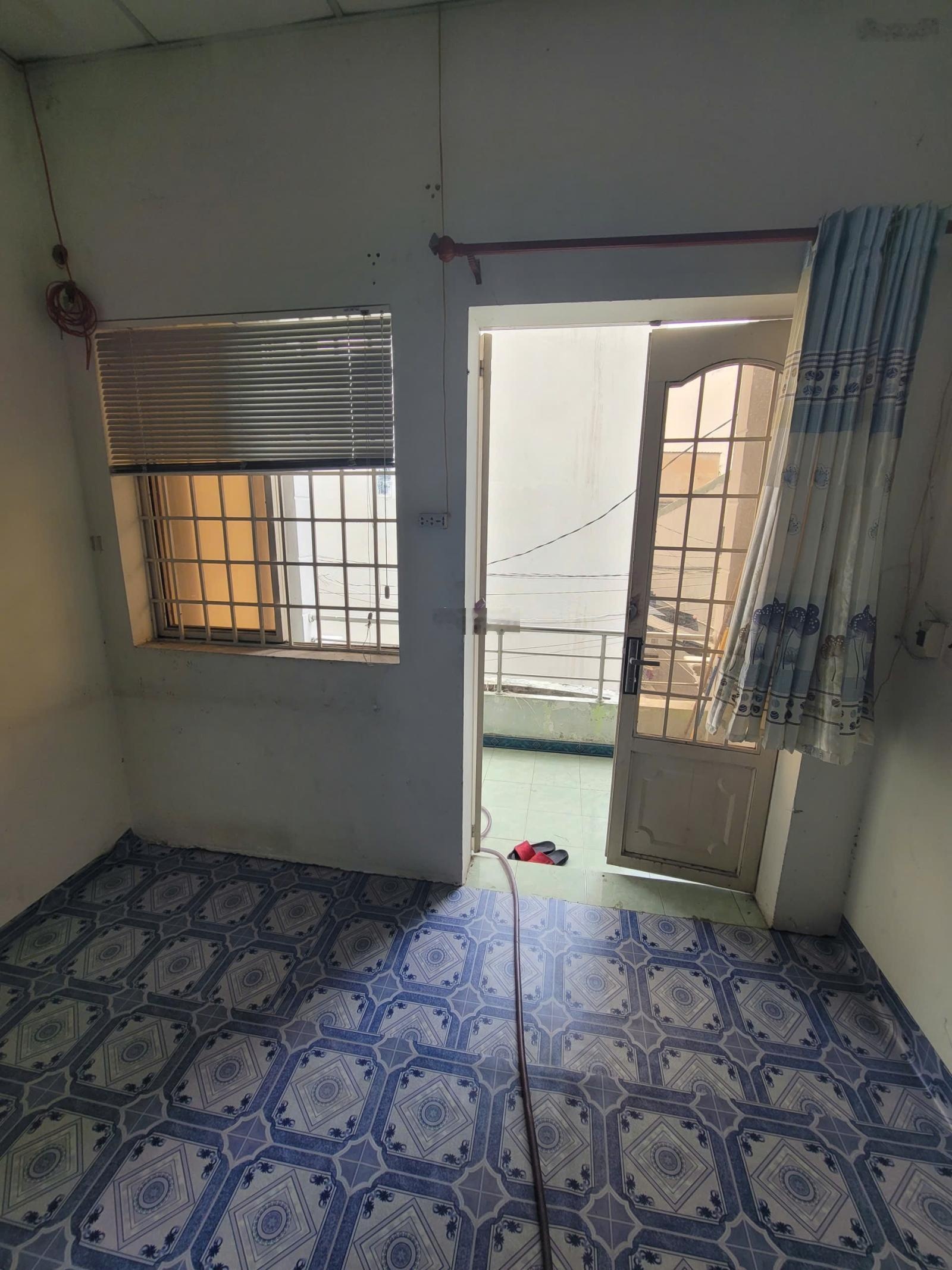 Cho thuê nhà riêng hẻm phường Trung Mỹ Tây,TP HCM, giá siêu hời 5 triệu