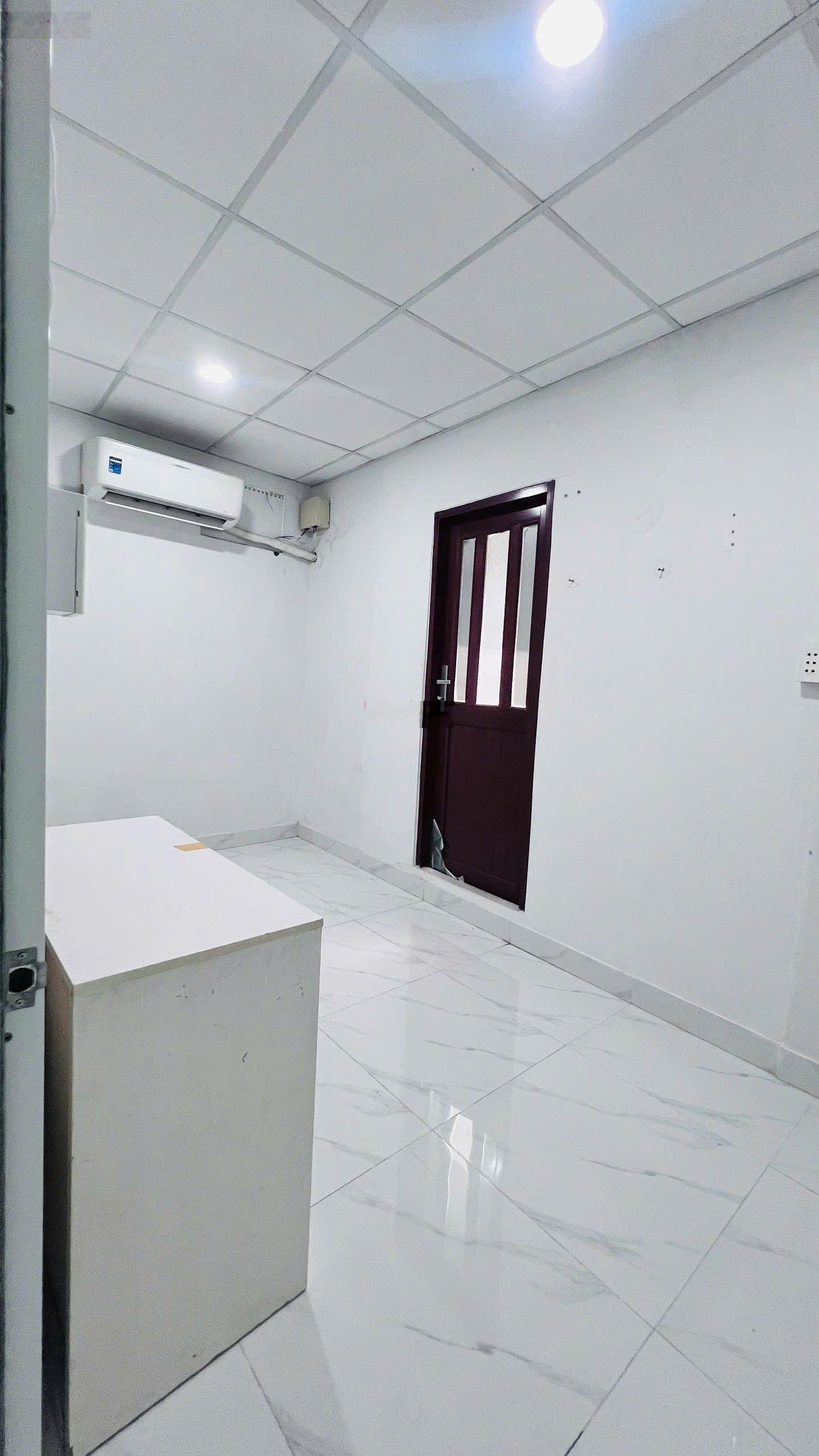 Q1 - P. Nguyễn Cư Trịnh. Nhà kết cấu 2 tầng, sát mặt Tiền SHR, giá nhỉnh 4ty