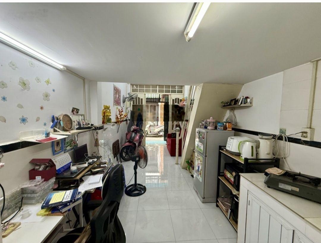 Nhà sổ hồng riêng thống nhất p16 dt 29m2 có 2 tầng cách hẽm xe hơi 20m