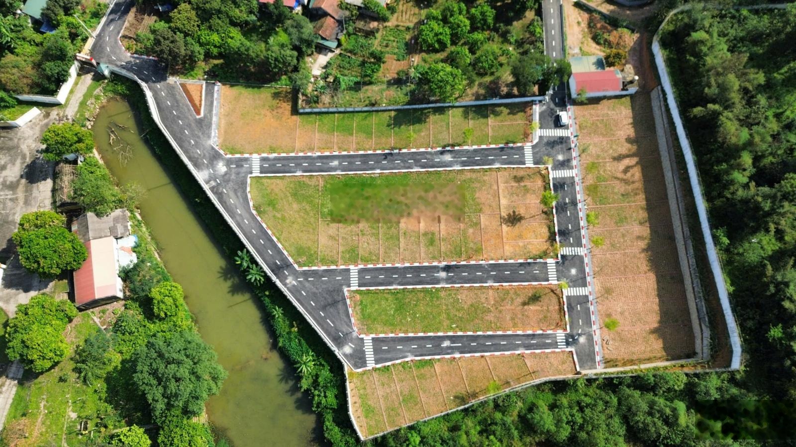 Bán lô đất view Hồ - trung tâm thị trấn Xuân Mai - Giáp khu công nghiệp 230ha đã hiện hữu. Giá 2tỷ