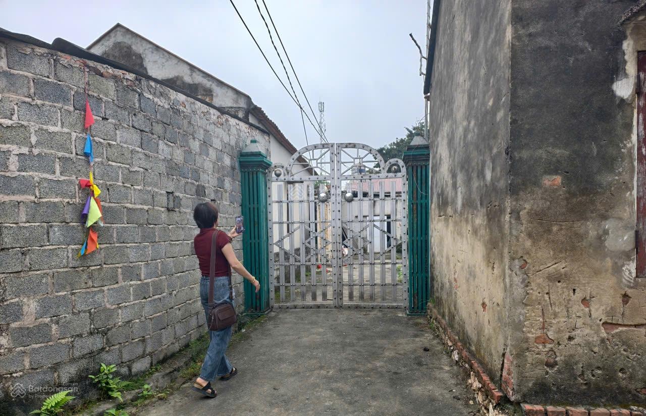 Chỉ 1.6 tỷ có ngay 100m2,đất thổ cư Tại thôn Đông Hạ, Xã Phú Cát , TP Hà Nội