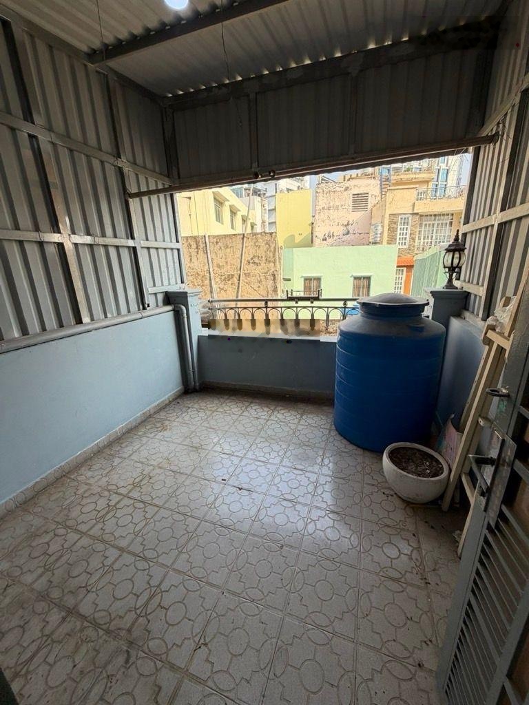 Di cư b.án n.hà 4 tầng, vị trí hiếm ở trần huy liệu, phú nhuận, 4,7 tỷ