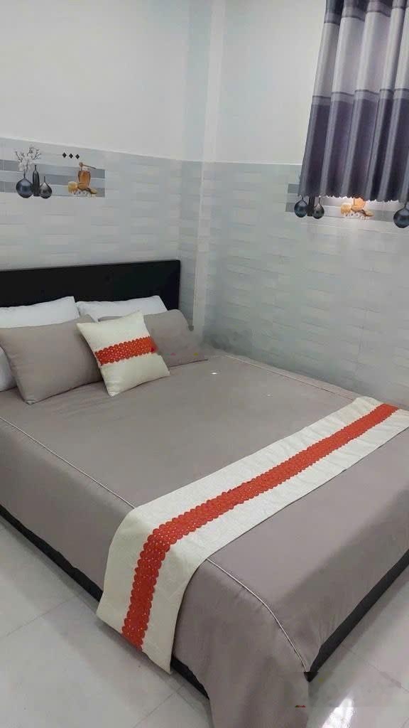 NHÀ ĐẸP LUNG LINH VỀ Ở NGAY SỔ CẤT TỦ- diện tích 30-giá 4.5 tỷ