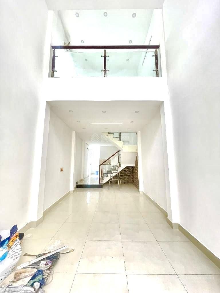 Hiếm Tân Phú Hẻm Thông 3.XTỷ-2 Tầng - 3.5x13-Chỉ Căn Duy Nhất-Nhà Đẹp-Ngay Lê Trọng Tấn Và Tây Thạh