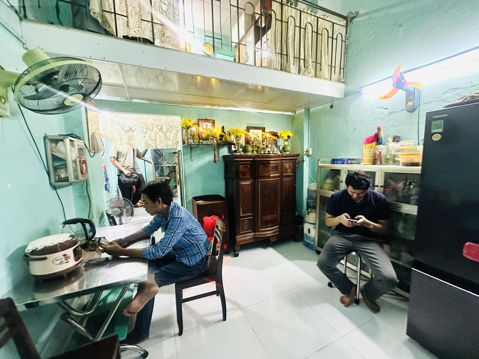 Nhà nhỏ xinh nguyễn thiện thuật p24 bình thạnh 2.1 tỷ