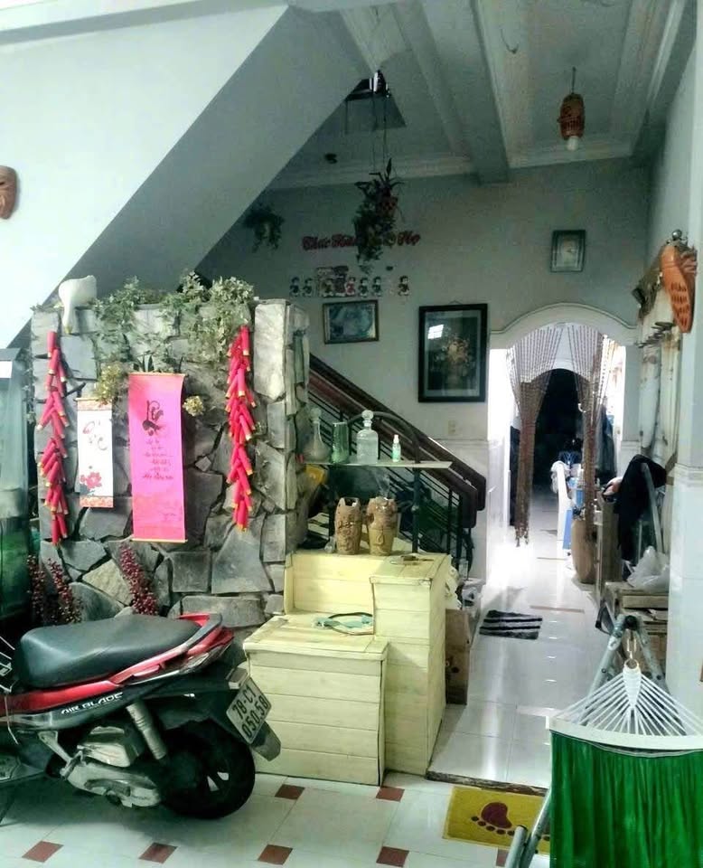 Bán nhà riêng thành phố Tuy Hòa, tỉnh Phú Yên, giá 2,4 tỷ