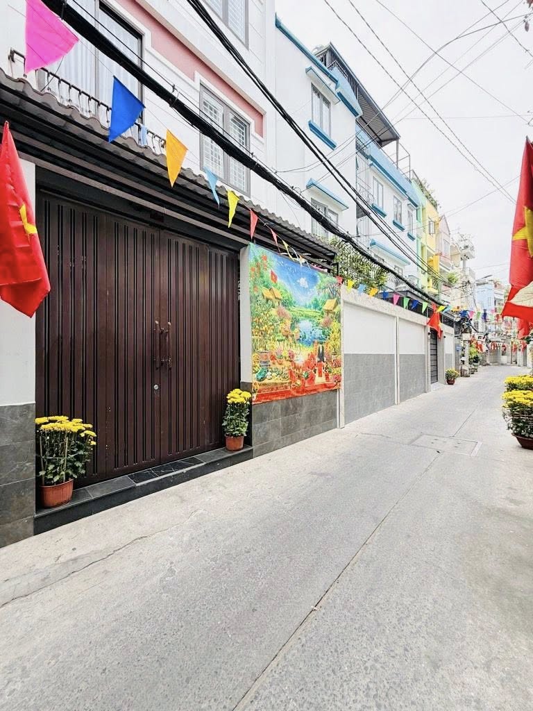 Bán kho bãi, nhà xưởng, khu công nghiệp quận Phú Nhuận, thành phố Hồ Chí Minh, giá 7 tỷ