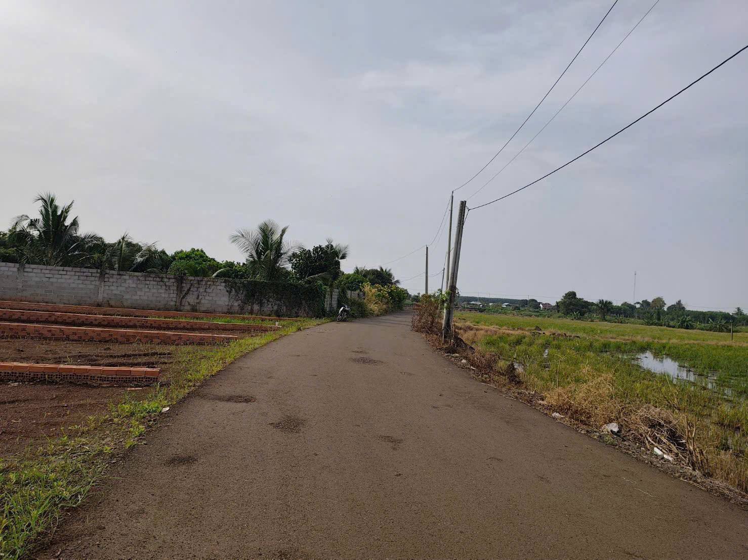 Bán đất Đất Đỏ, gần hồ Suối Môn, sau khu công nghiệp Đất Đỏ, giá 590 triệu