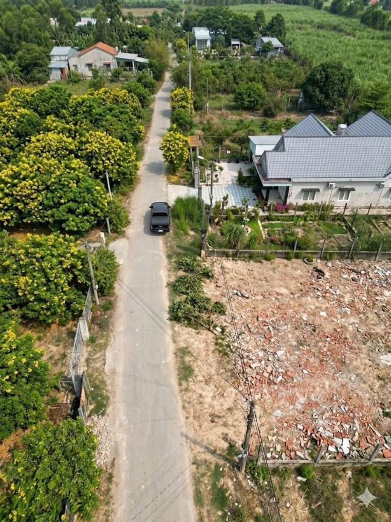 Bán gấp lô đất vườn rộng 1055m2, ngay trung tâm xã Thái Mỹ, huyện Củ Chi cũ