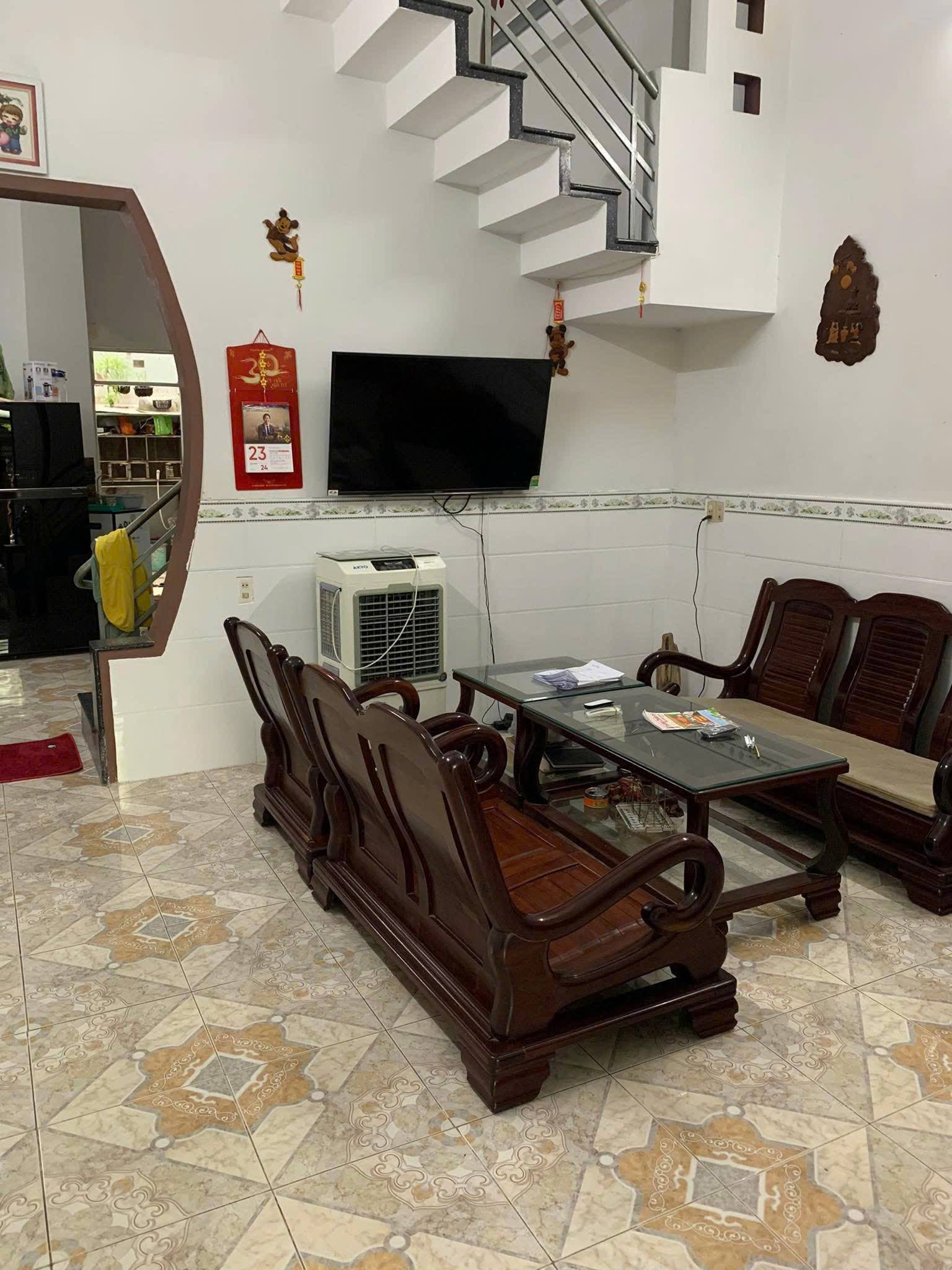 Bán nhà hẻm Trần Hưng Đạo, Quy Nhơn, giá 2.2 tỷ