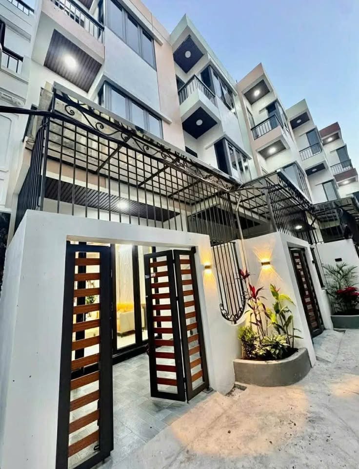 Bán 2 căn nhà 3 tầng ngõ đường Ngô Gia Tự, Nam Định