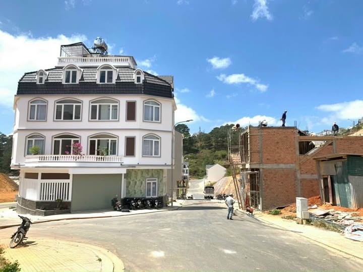 Cần bán gấp lô đất xây dựng 2 mặt tiền khu quy hoạch dân cư số 5 An Sơn, phường 4, Đà Lạt, giá 7.8 tỷ