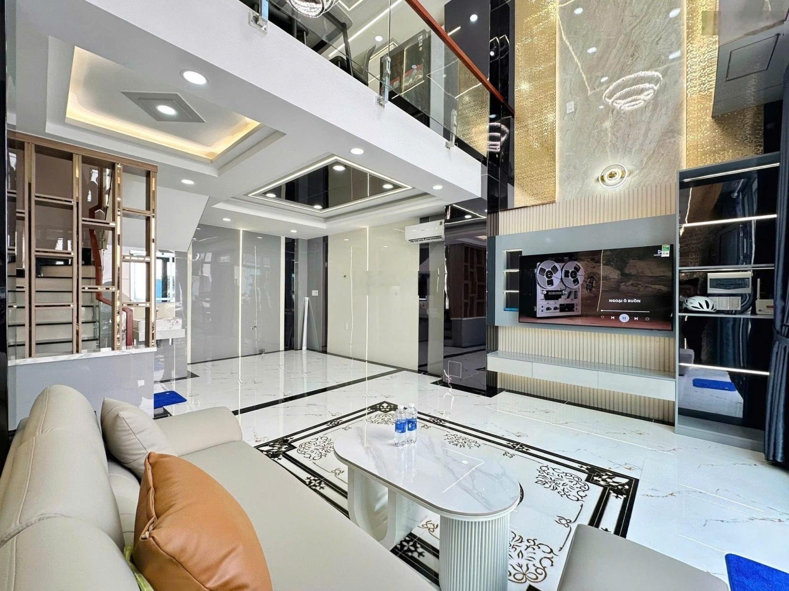 4 tỷ 890 - Cần thanh lý lại căn nhà Thoại Ngọc Hầu - Tân Phú - Thích hợp ở hoặc cho thuê