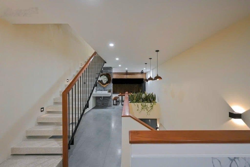 Nhà vip như resort, Đường Đặng Thuỳ Trâm, Bình Thạnh, DT 80m2, giá 3,8 tỷ ngang 5m, cho thuê 24tr