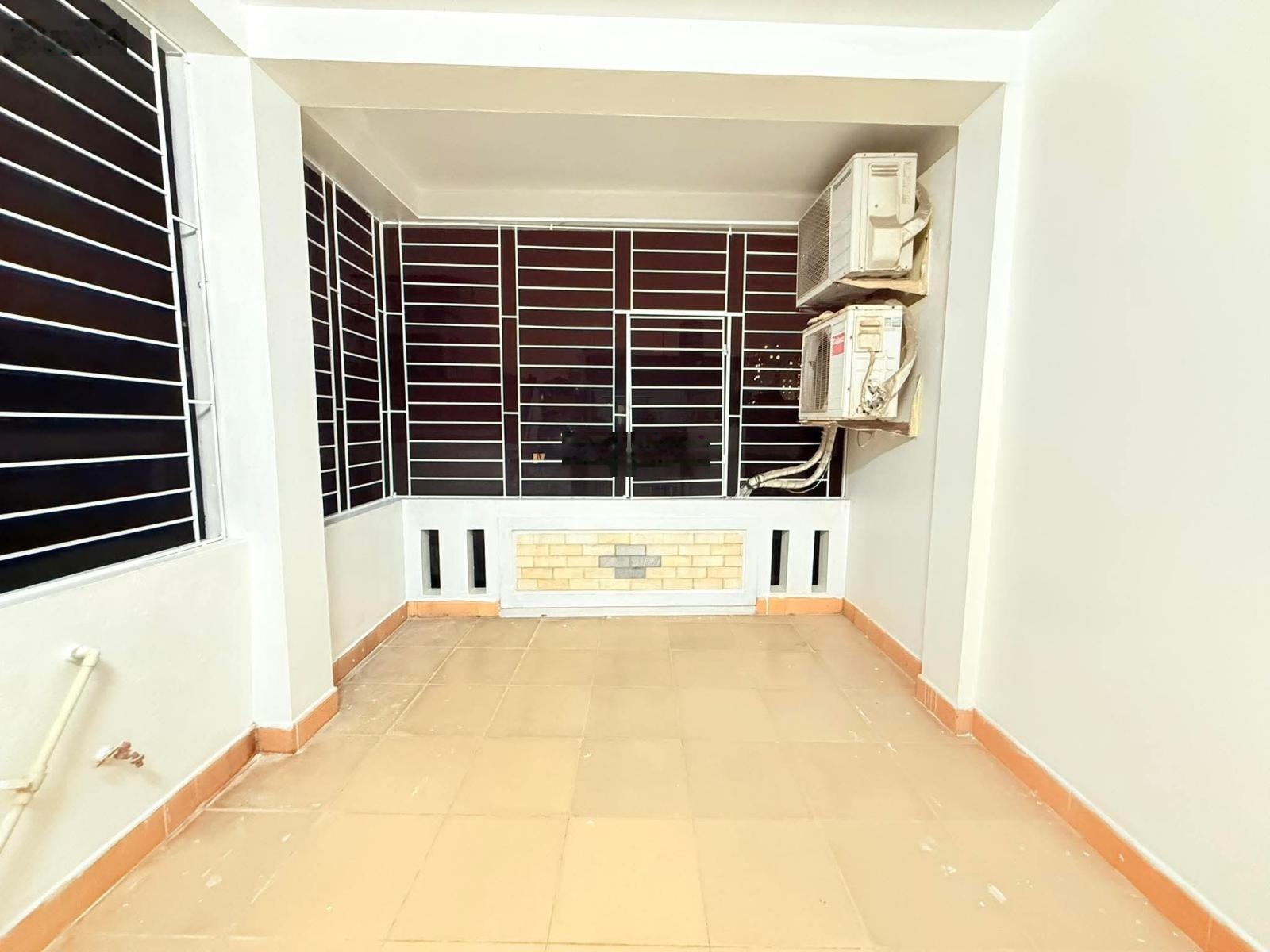 Giá đầu tư! Ngõ thông gần ô tô, 1P ra MP Xã Đàn, DT 30m2*5T, MT 5m, chỉ 6 tỷ dân xây