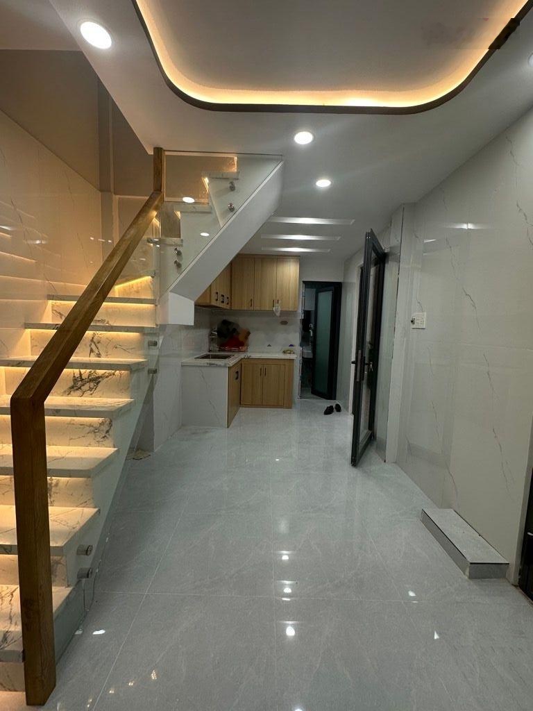 2.x tỷ có ngay nhà mới 2 tầng ngay CMT8 - Tô Hiến Thành Q.10 giáp Q.3, Hẻm Xe Hơi thông cách 1 căn