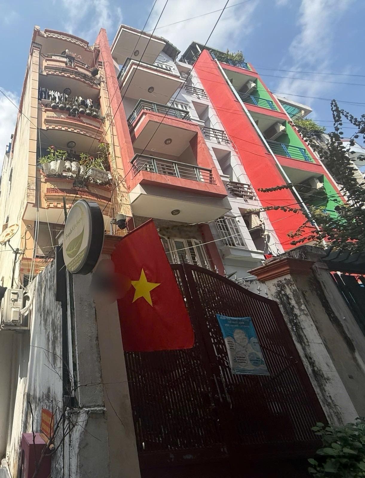 Giảm sốc 1.5 tỷ chỉ còn 8 tỷ hơn Thành Thái - Trung Tâm Quận 10 - 60m2 - Hẻm 4m