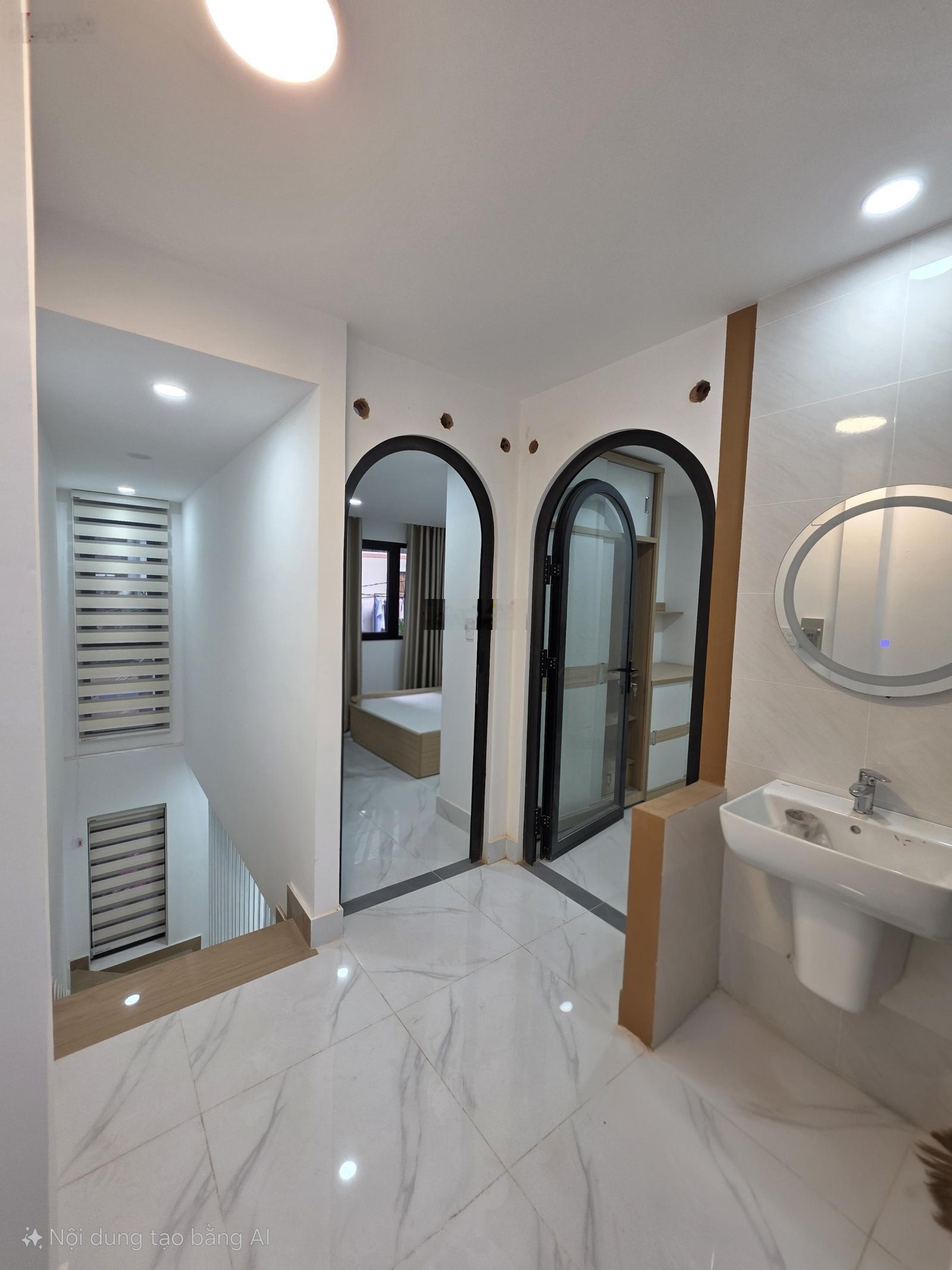 Nhà nở hậu 4.8m x 7m trệt 1 lầu 2PN hẻm Hậu Giang P11 Q6