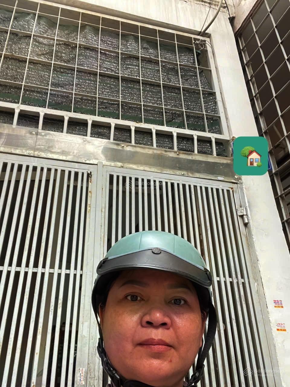 Nhà Tân Bình 39m2 xe hơi đỗ cửa gần Bàu Cát chỉ 4.98 tỷ