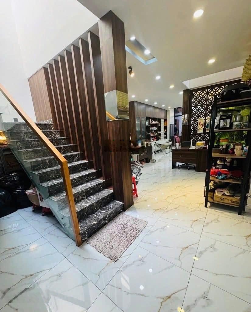 Giá: 2tỷ950 chính chủ căn phạm văn hai bán gấp cơ hội đầu tư nhà giá tốt sổ hồng hẻm xe hơi 4m