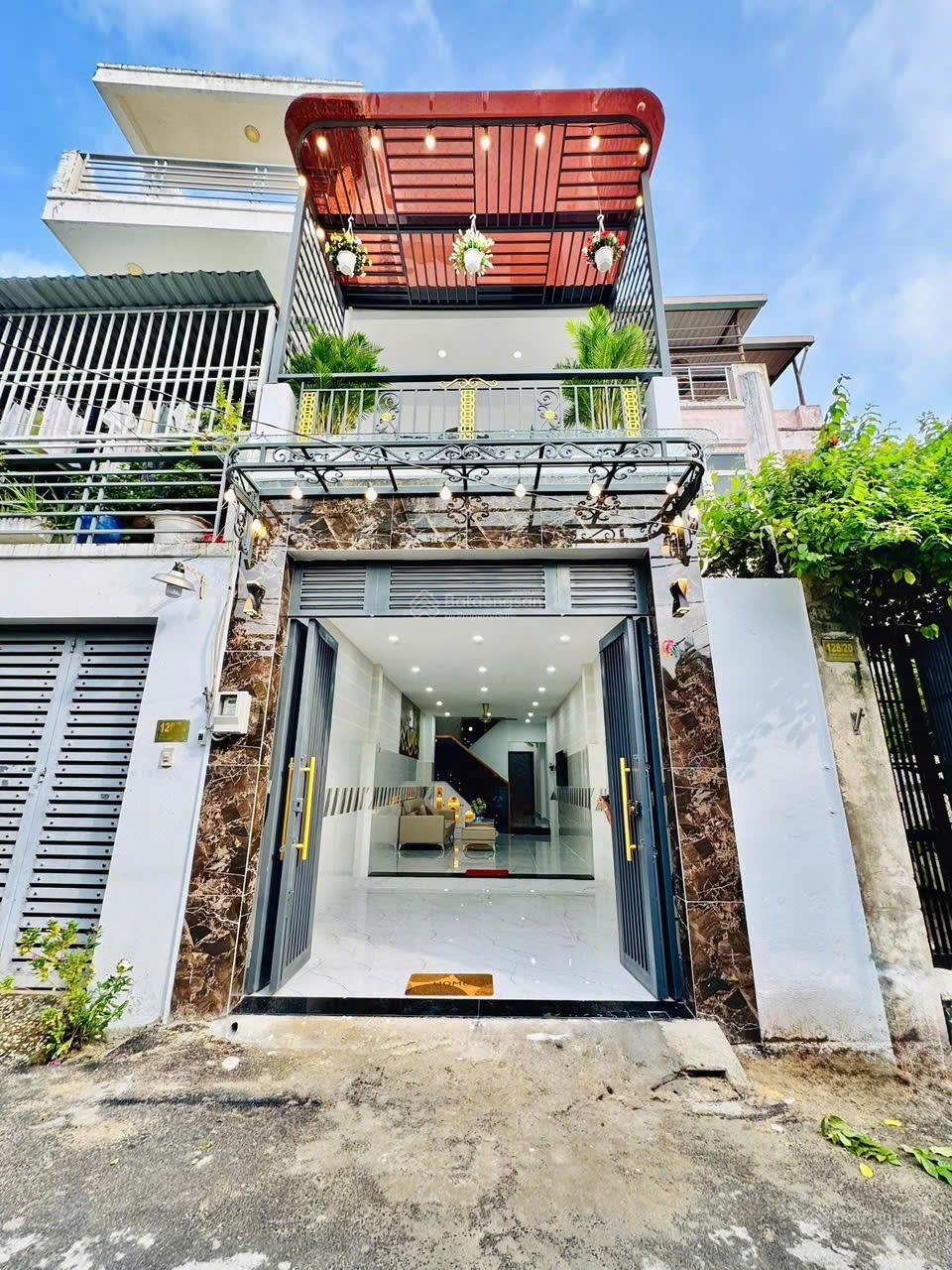 [ 2 tỷ 550] Nhà cần bán đường THÉP MỚI , P Bảy Hiền .Gần trường THCS Trường Chinh. DT 38m2 . SHR