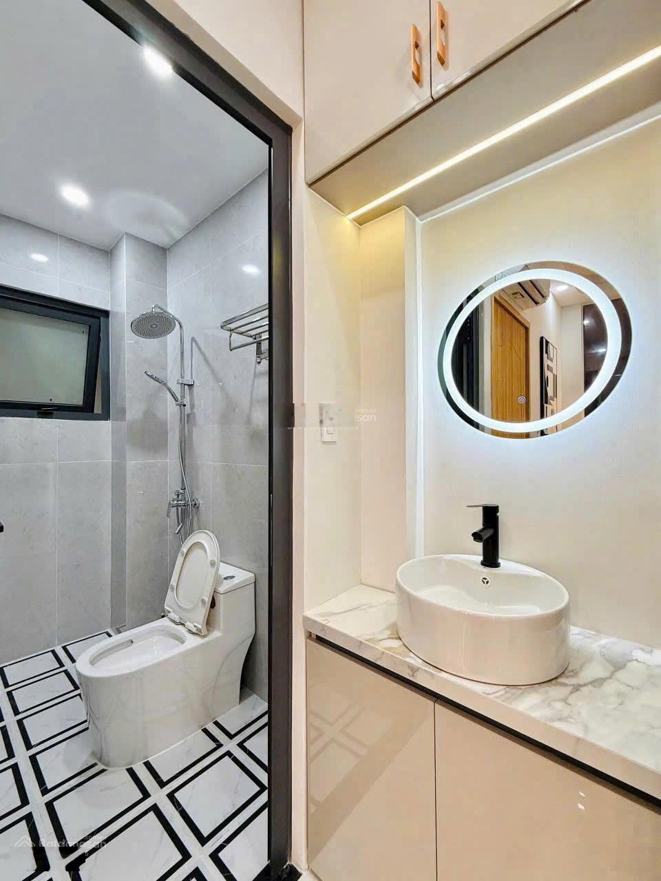 Chính chủ cần bán nhà cửu long - tân bình chỉ 3 tỏi 9 gần sân bay cho thuê 18 triệu / tháng