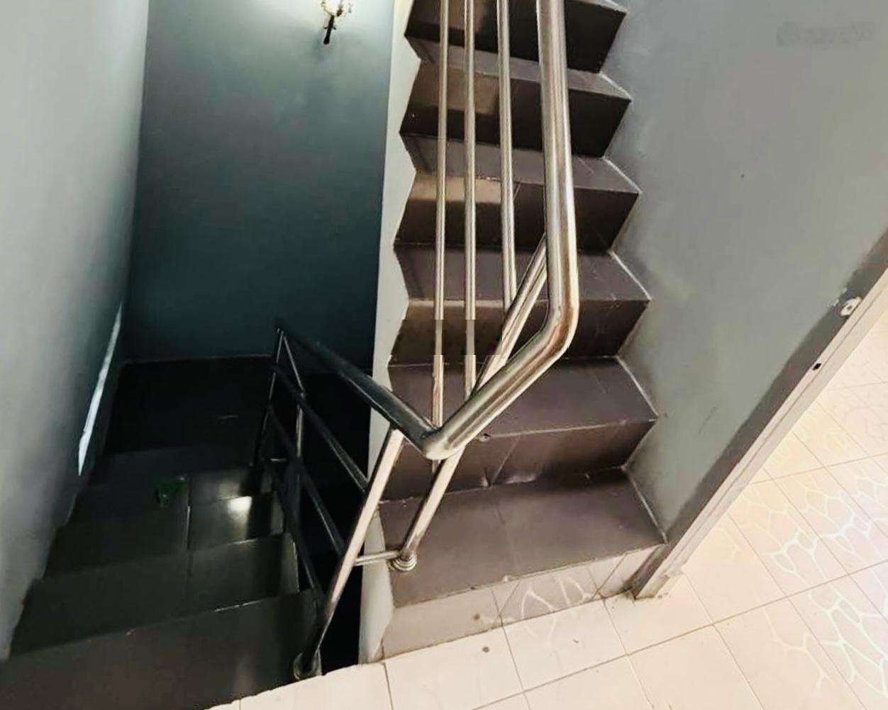 Trần Huy Liệu - Phú Nhuận. Nhà kiên cố 4 tầng 5 phòng ngủ. Giá chỉ 4.x tỷ