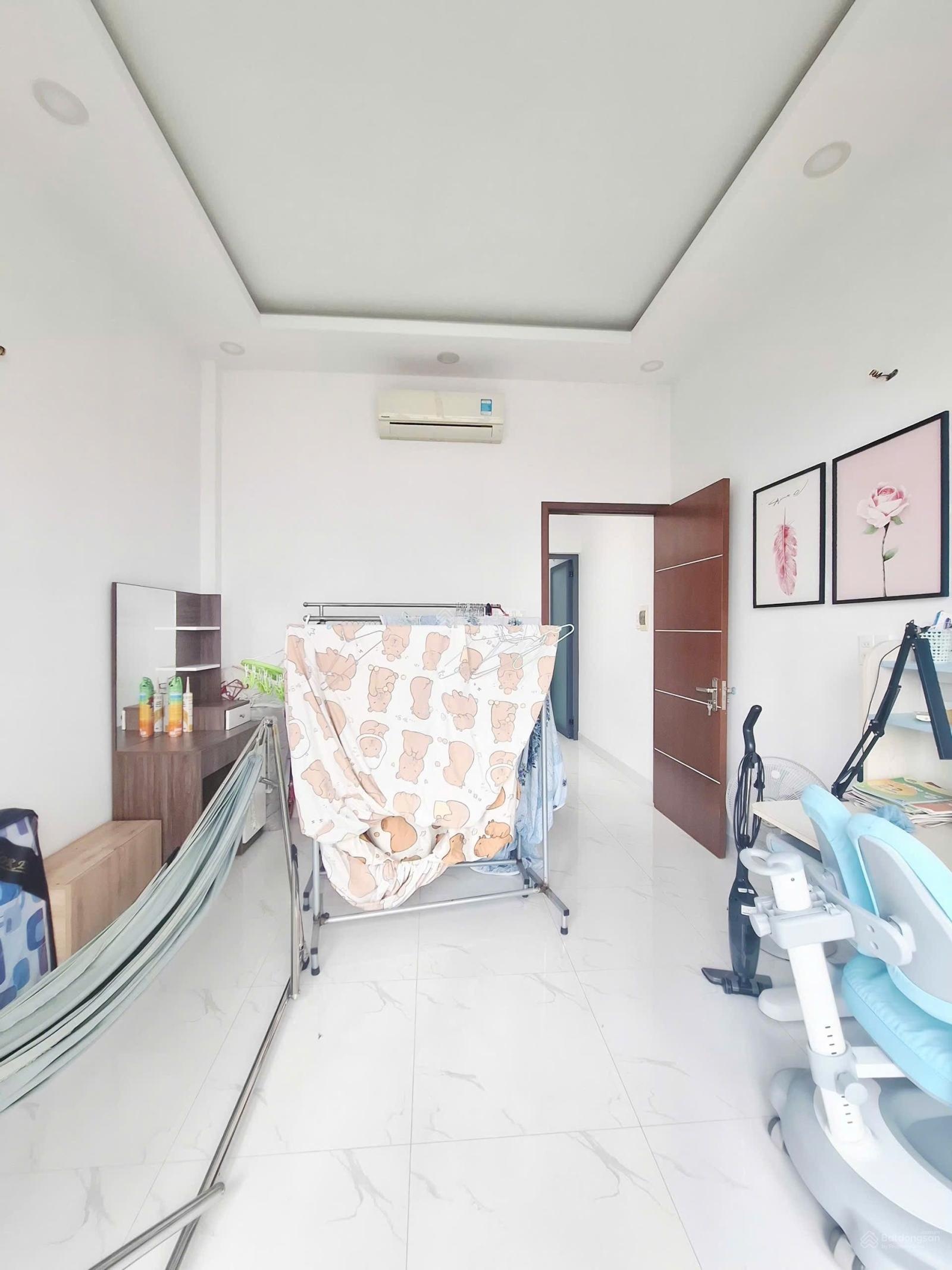 Bán Nhà Riêng 2PN, 2WC tại Huỳnh Văn Nghệ, Tân Bình, 4,45 tỷ, 36 m2 view đẹp, giá ưu đãi