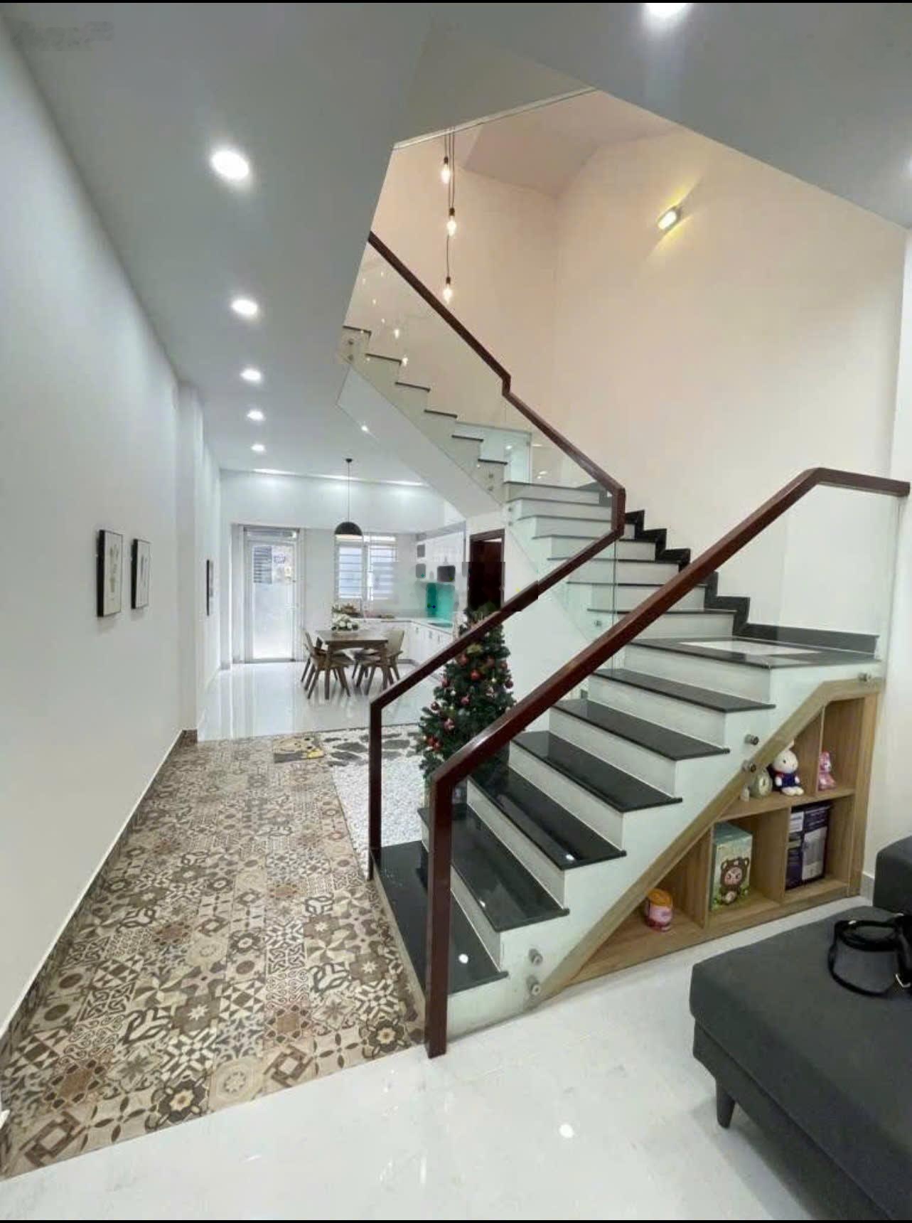 [ 3 tỷ 850 ] Nhà đường VÕ THÀNH TRANG. Tân Bình . DT 63m2 . SHR . Tiện kinh doanh. LH 0903632392