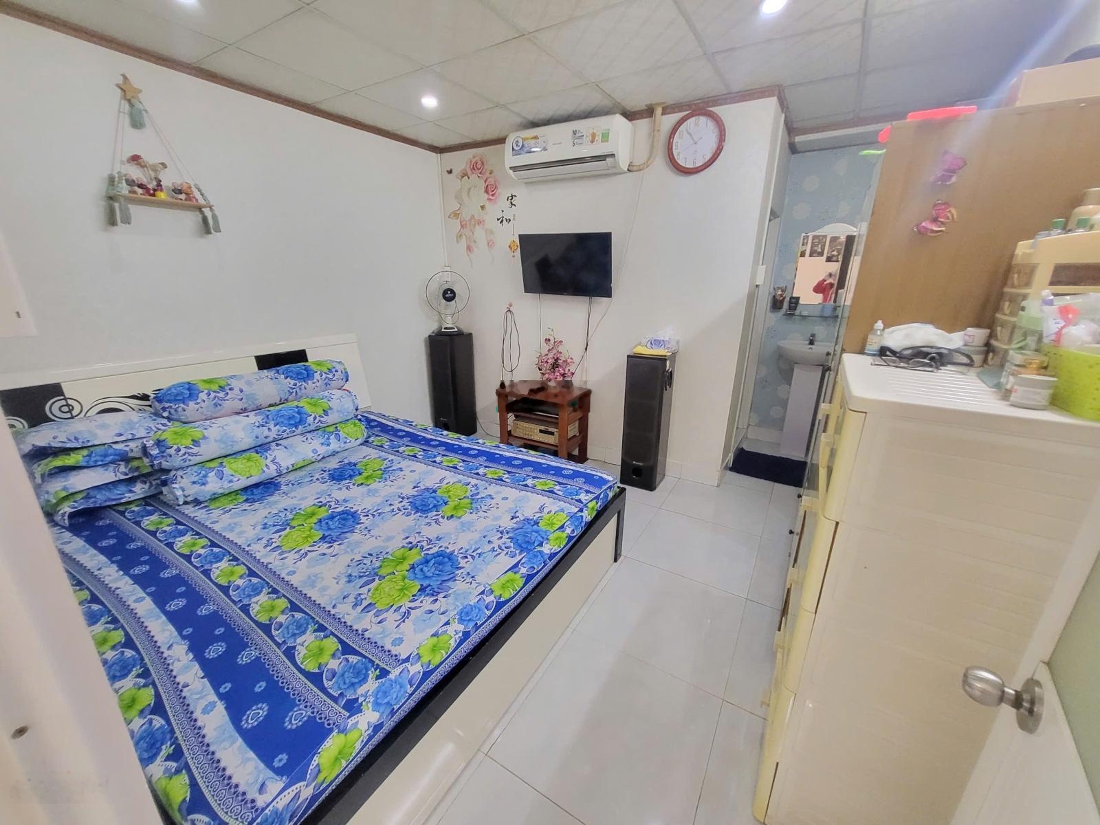 Giá: 2 tỷ 8 thượng lượng giảm sâu 400tr chính chủ căn đồng đen tân bình dt: 58m2 hẻm xe hơi 4m shr