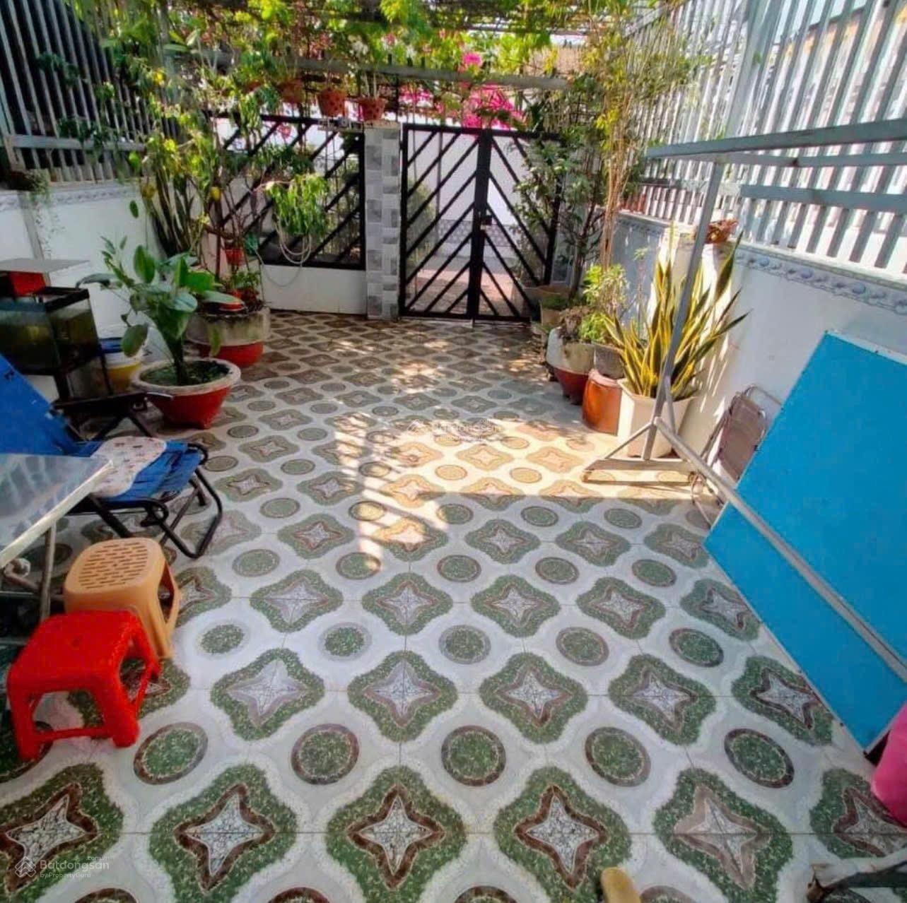 Thanh lý nhà Nguyễn Khắc Viện, Quận 7.SHR.Giá bán 950 triệu.