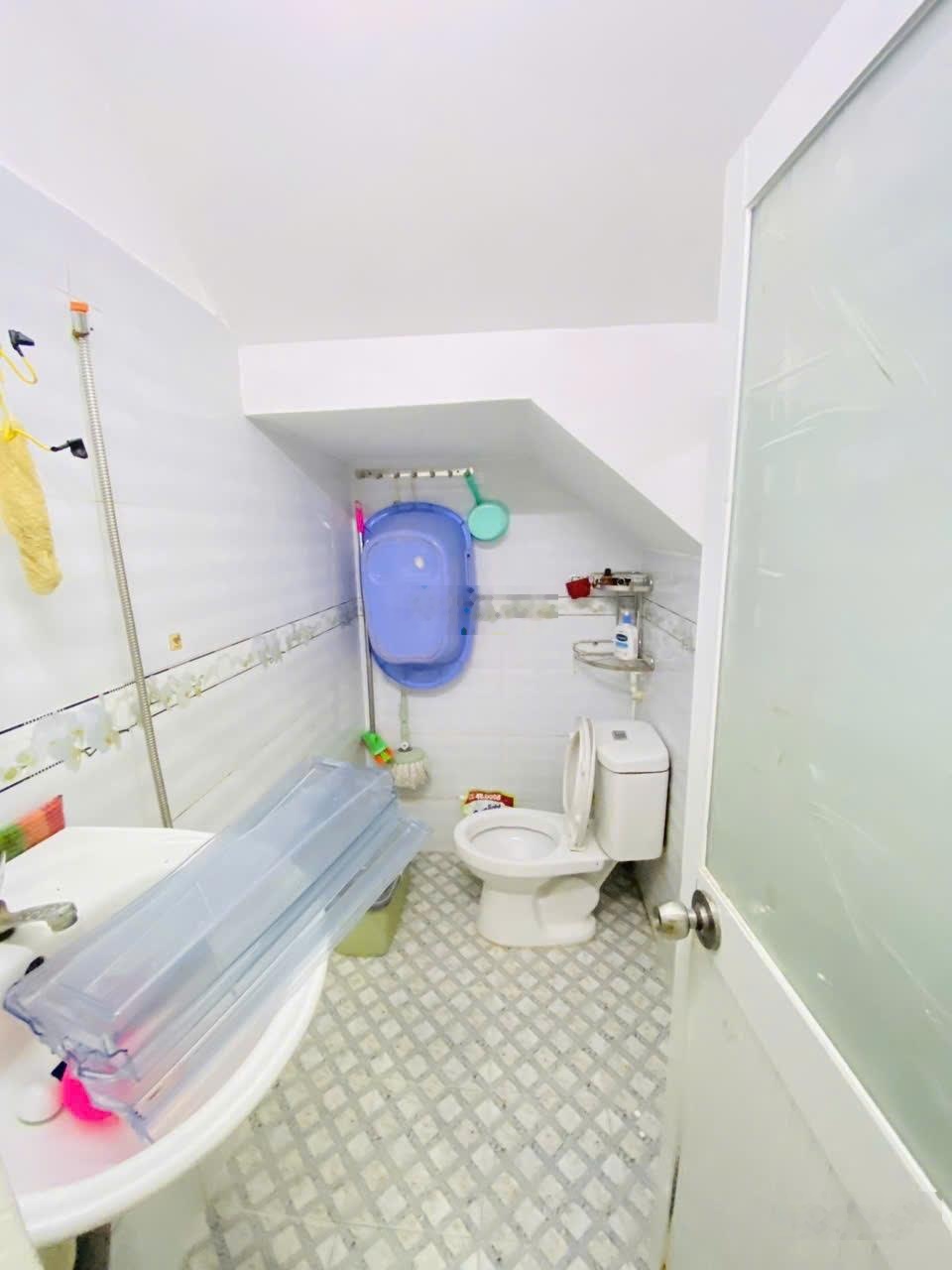 Bán nhà 1 xẹt gần mặt tiền vườn lài tân phú gần 40m2- sổ a4 nhỉnh 4 tỷ