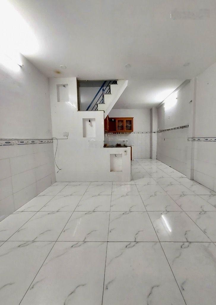 Mặt tiền ngay nguyễn sơn - trung tâm tân phú - 2 tầng 36m2 - nở hậu tài lộc -chỉ hơn 4 tỷ chút tl