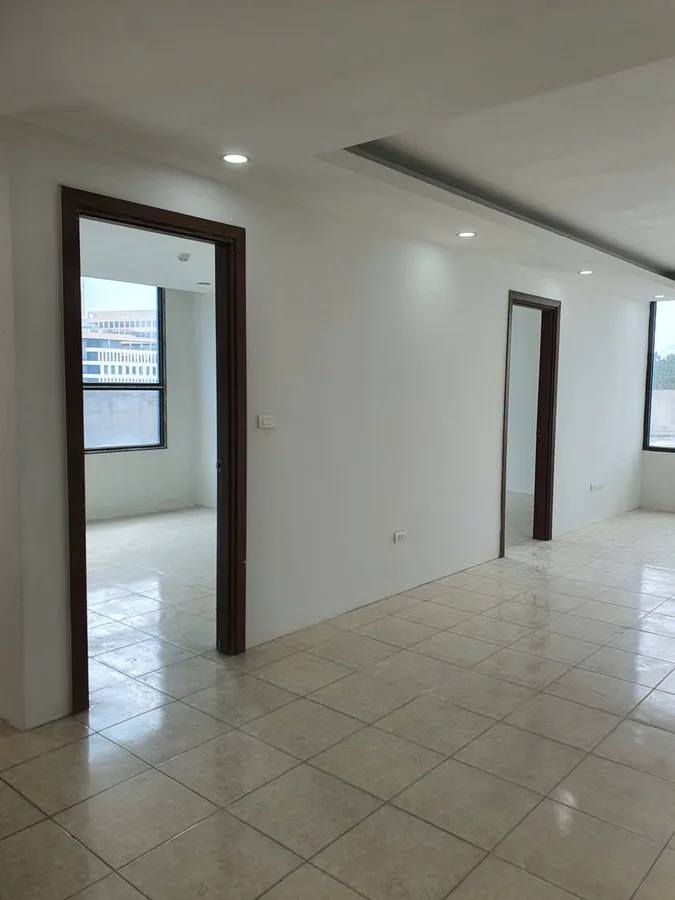 Bán căn hộ chung cư quận Cầu Giấy, thành phố Hà Nội, giá 8,35 tỷ