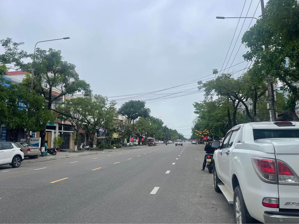 Bán đất mặt tiền kinh doanh đắc địa tại đường Hồ Nghinh, phường Tân Thạnh, thành phố Tam Kỳ cũ