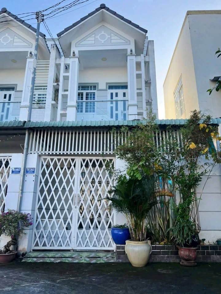 Bán nhà riêng thành phố Bến Tre, tỉnh Bến Tre, giá 2,05 tỷ