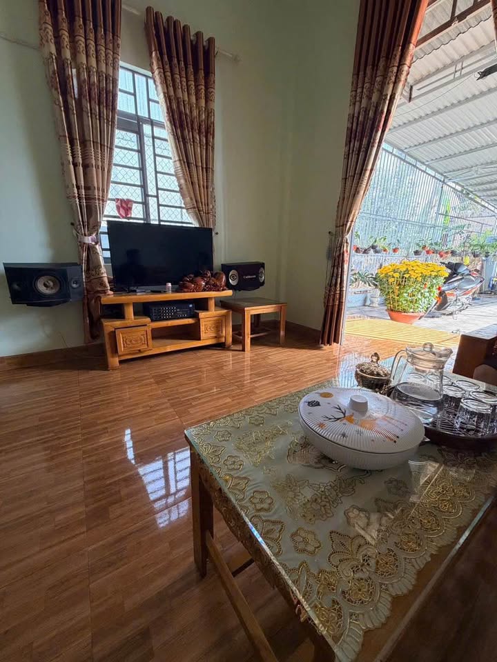 Bán nhà sổ riêng thổ cư tại đường 20A, Hòa Thuận, Buôn Ma Thuột, giá 1,69 tỷ