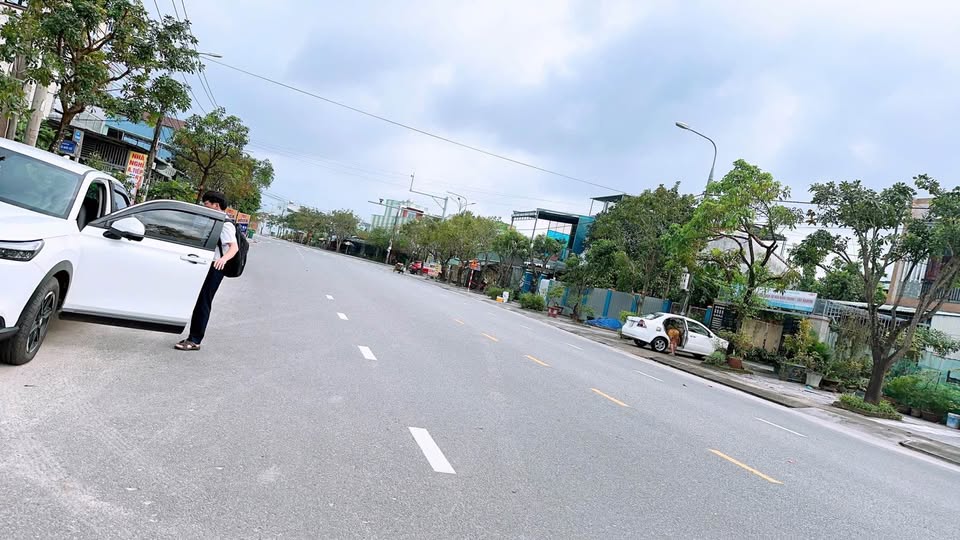 Bán đất nền mặt tiền đường Lam Sơn, thành phố Tam Kỳ cũ, diện tích 7x25m, hướng Đông Bắc