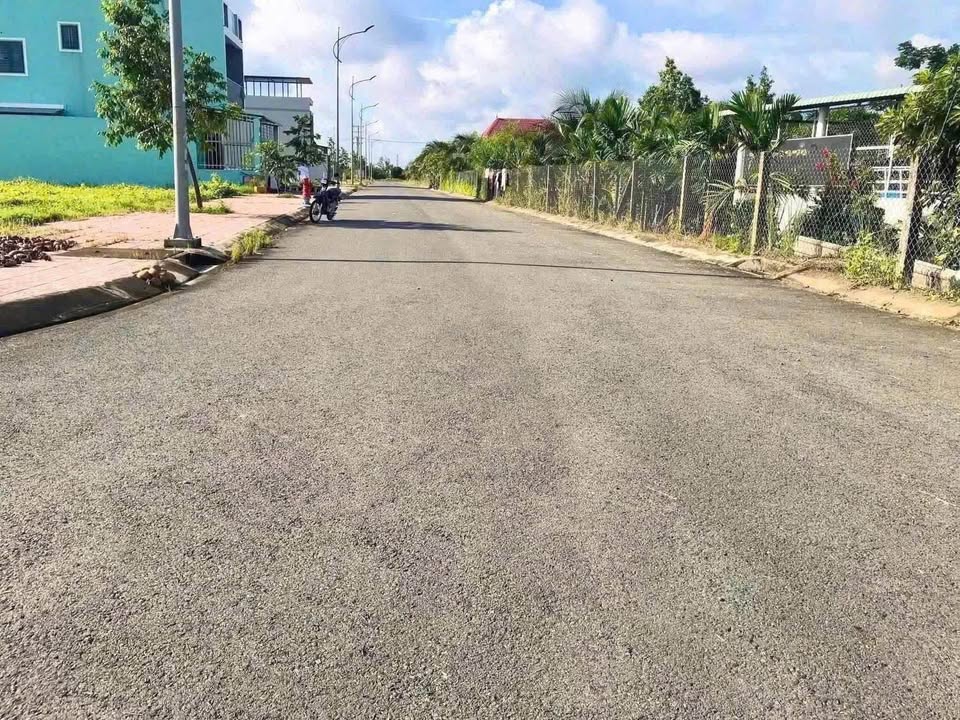 Bán đất vàng góc mặt tiền Trần Văn Ngà, D1, Tân An, Long An, 160m2, chỉ 2.2 tỷ