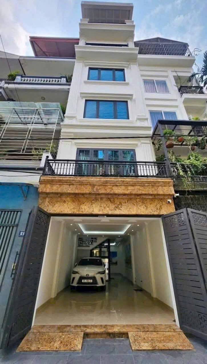 Bán nhà phân lô Phùng Chí Kiên, 6 tầng thang máy, gara ô tô 7 chỗ, kinh doanh, giá 29.8 tỷ