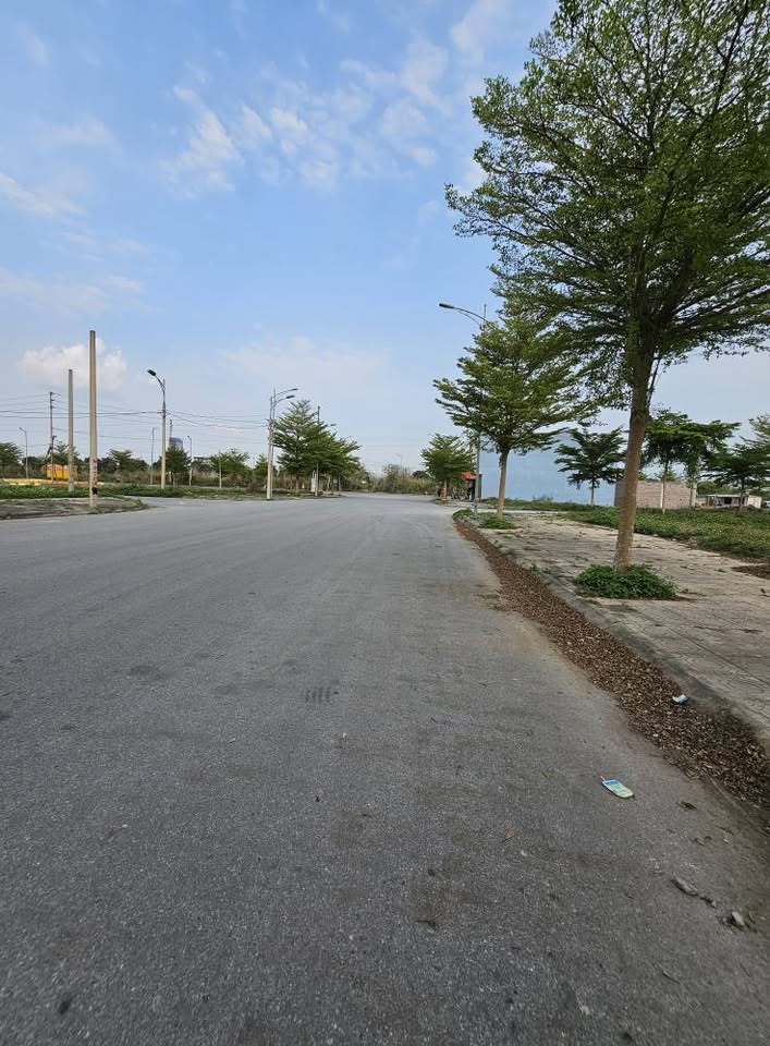 Bán lô đất mặt đường 27m kinh doanh tốt tại khu đô thị Nam Hùng, Phủ Lý, Hà Nam