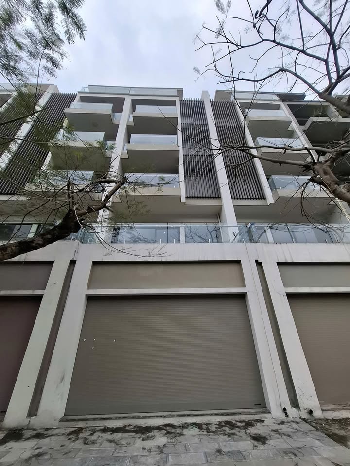 Shophouse 5 tầng mặt tiền 6m, sổ đỏ sẵn sàng sang tên tại Từ Sơn, Bắc Ninh