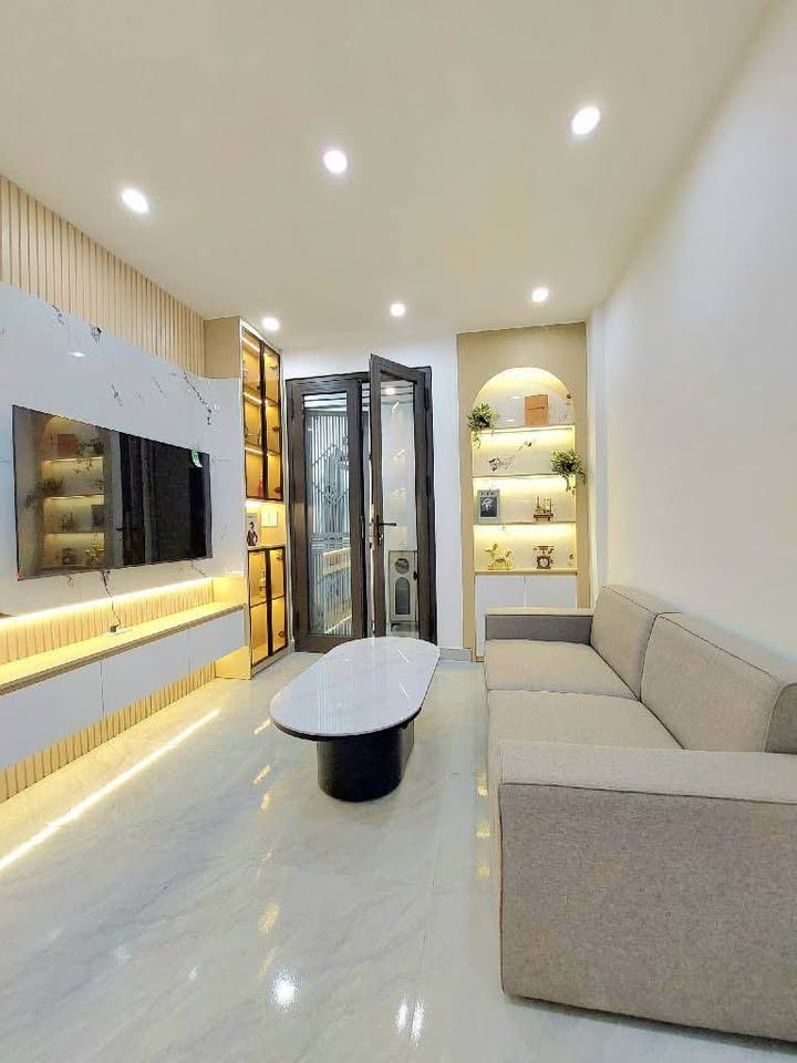 Bán căn hộ tập thể vip trung tâm Hai Bà Trưng, giá 3.6 tỷ