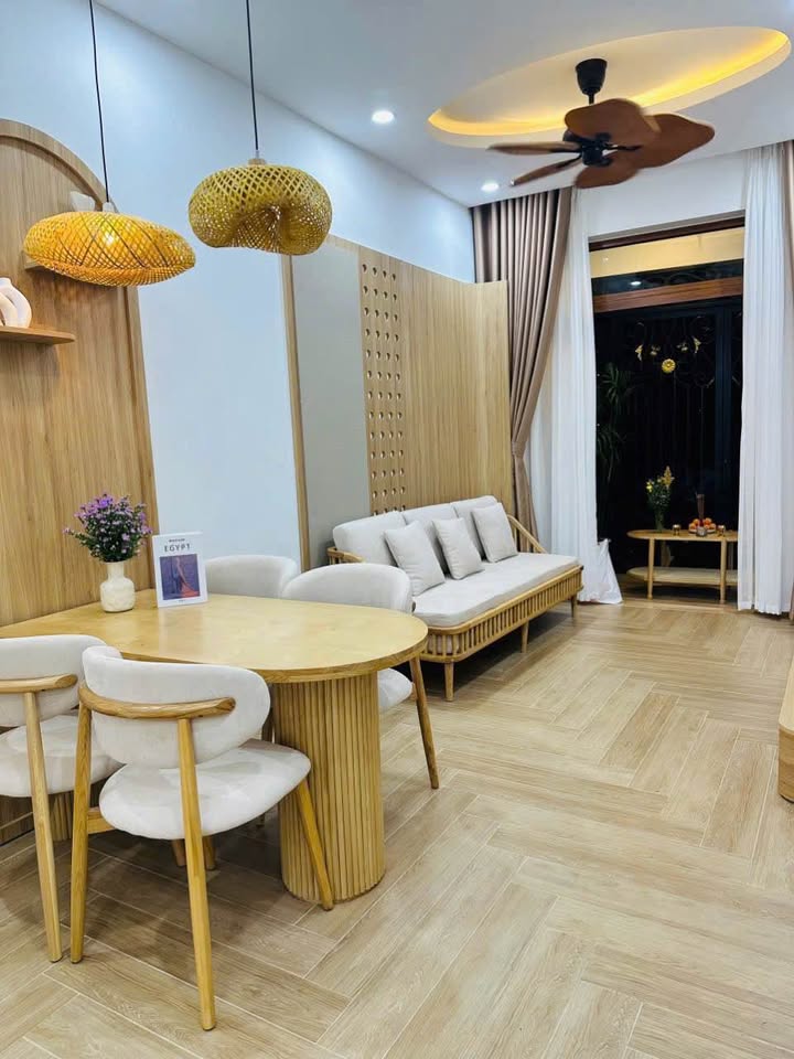 Bán nhà riêng thành phố Huế, tỉnh Thừa Thiên Huế, giá 2,69 tỷ