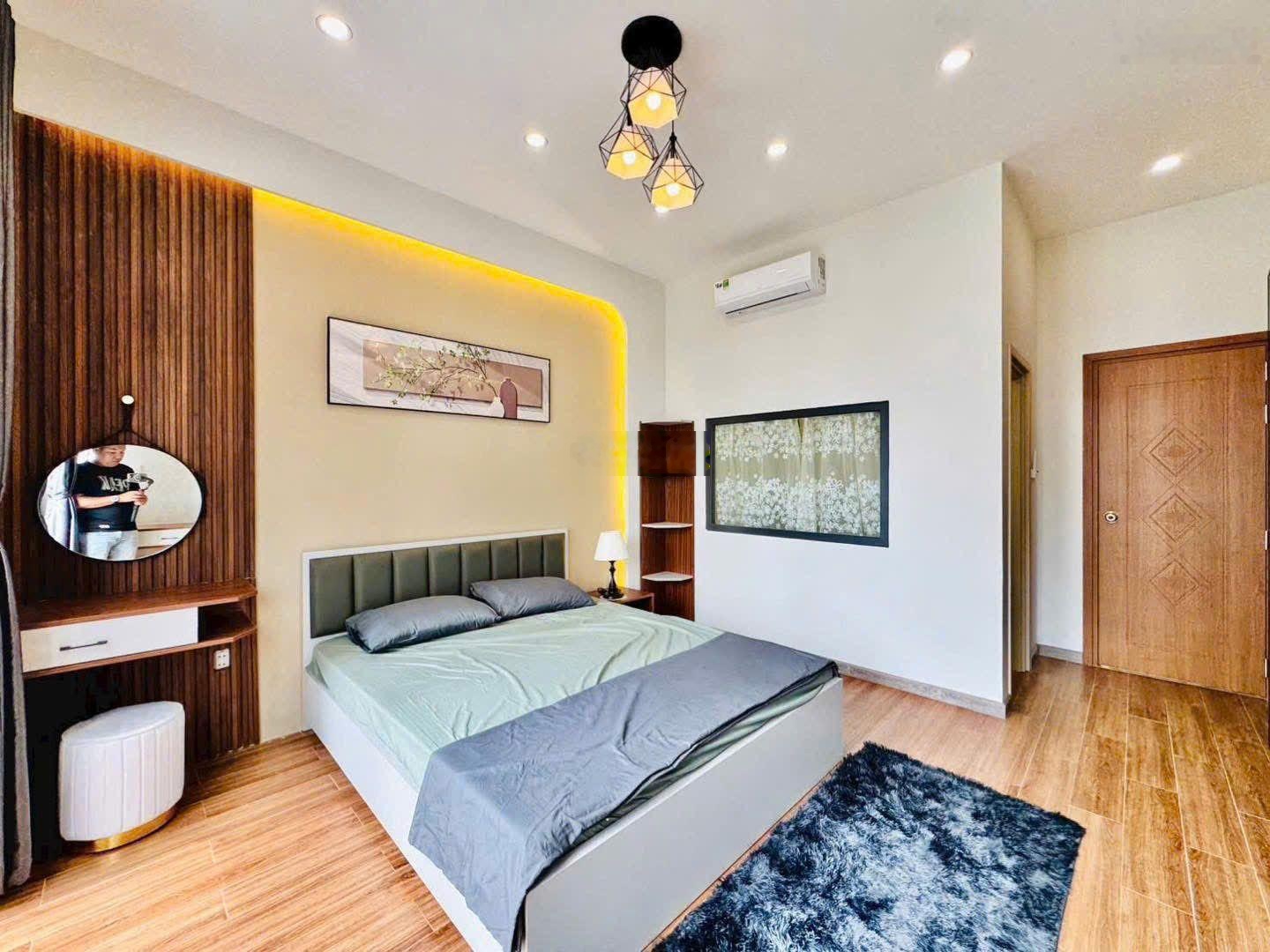 Cô quế bán nhà gần chợ phạm văn hai đường tân canh, tân bình - giá 5,15 tỷ (5m x 15m) sổ sẵn