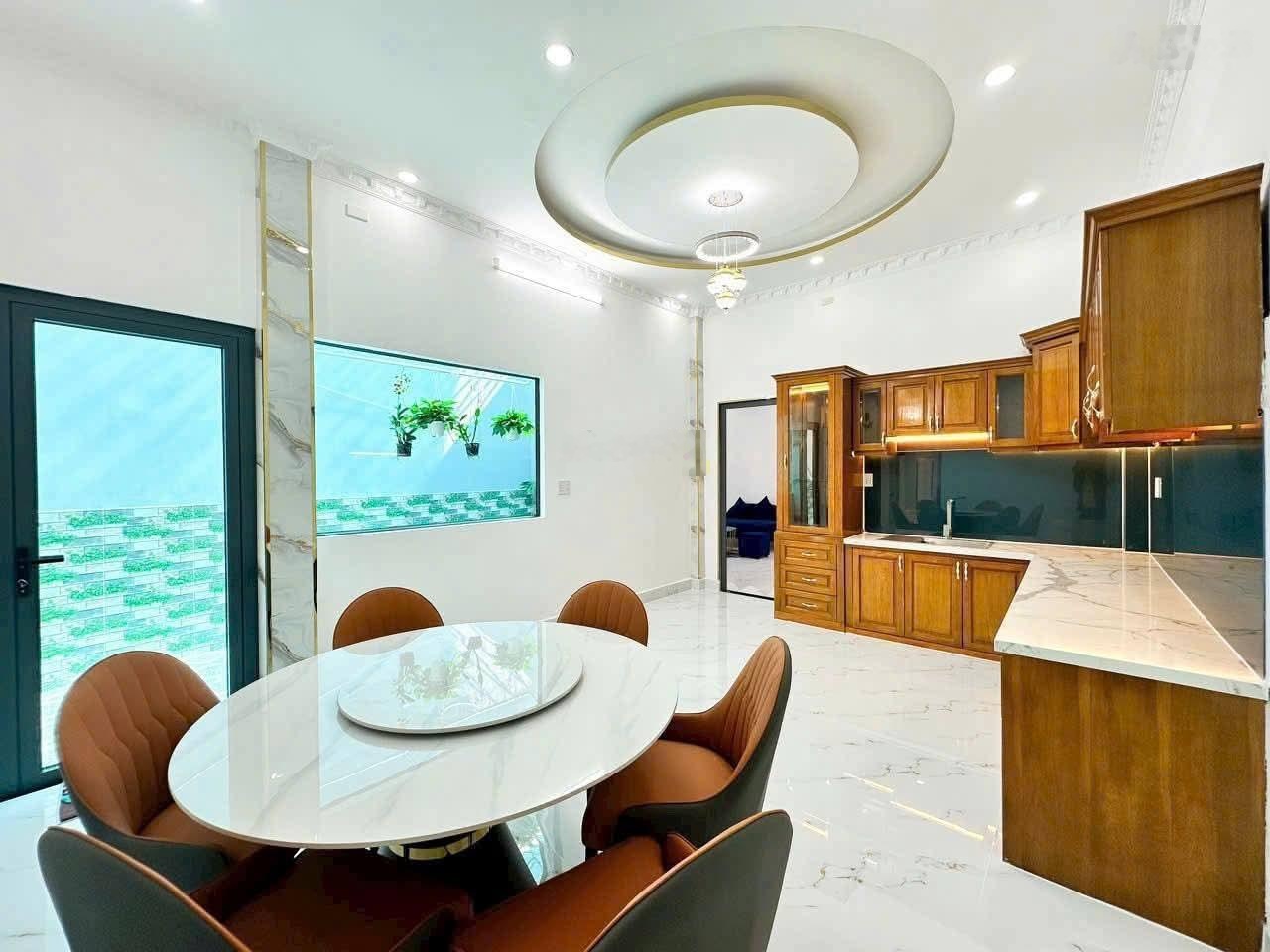 Cô 5 bán nhà cho thuê 25tr/th, Nguyễn Văn Thương-Bình Thạnh DT 76m2/ 4tỷ05 gần chợ Văn Thánh giá TL