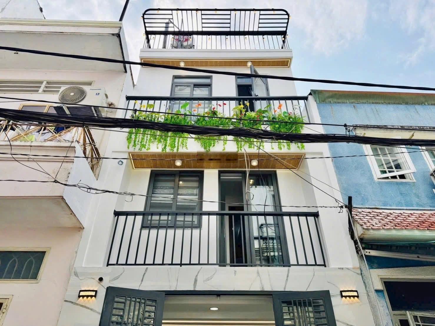 Bán nhà Phạm Viết Chánh - trung tâm Bình Thạnh 51m2, giá 2tỉ690. 1T2L, sổ riêng, HĐT 15tr/th